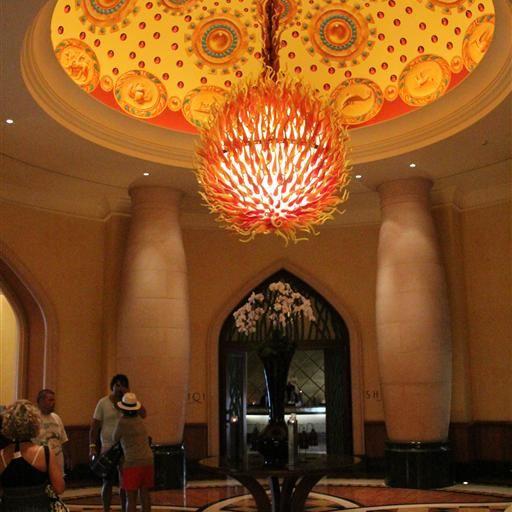 Dubai Hotel Atlantis, Beleuchtung